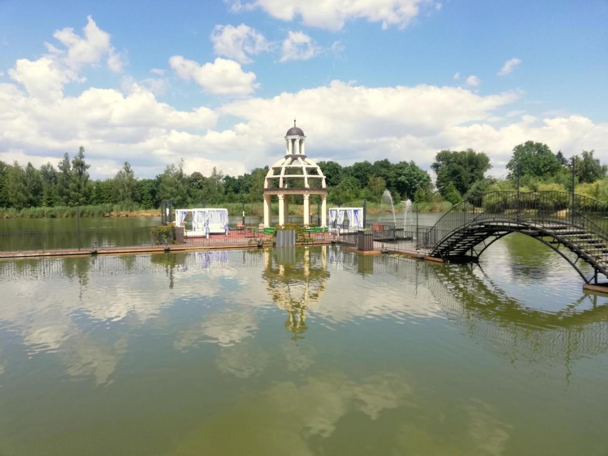 Hotel Venecia Palace Michałowice Exteriér fotografie